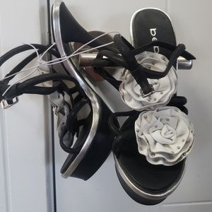 Bebe high heels size 6 new